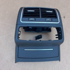 Capac cotiera cu grile ventilatie Audi A6 C7 2016 4G0919565 4G0 919 565 4G0864376B 4G0 864 376 B - Dezmembrari Auto