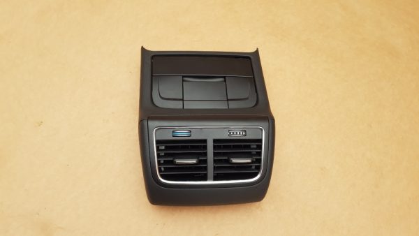 Capac cotiera cu guri ventilatie Audi A4 B8 8K0819203 8K0864376 - Dezmembrari Auto