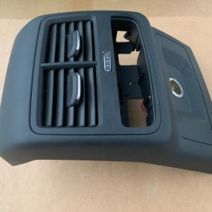 Capac cotiera cu guri ventilatie Audi A4 B9 8W0864376 8W0 864 376 - Dezmembrari Auto