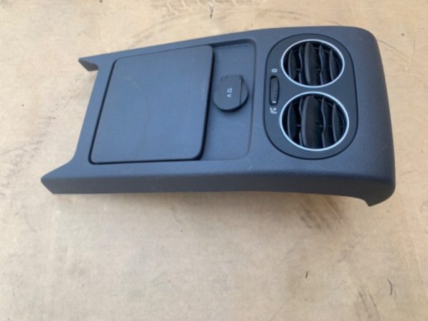 Capac cotiera cu suport pahare VW Golf 5 plus Golf 6 plus 5M0863289A 5M0 863 289 A - Dezmembrari Auto - imagine 3