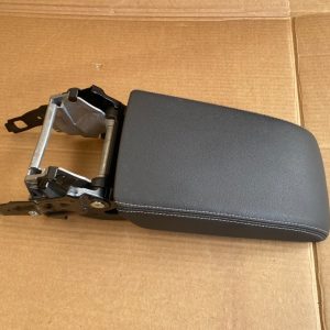 Capac cotiera din piele VW Passat B8 la 0 km - Dezmembrari Auto