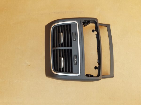 Capac cotiera guri ventilatie spate Audi A6 C7 4G 4G0819203 4G0 819 203 - Dezmembrari Auto