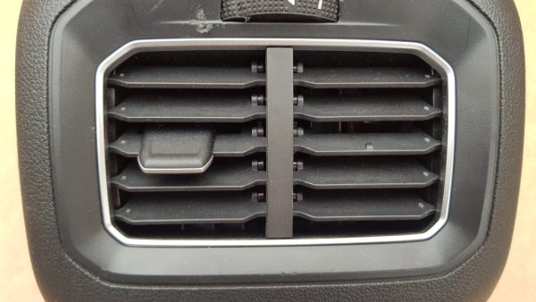 Capac cotiera VW Tiguan 2017 5NA864298C 5NA 864 298 C 5NA819203 5NA 819 203 - Dezmembrari Auto - imagine 3