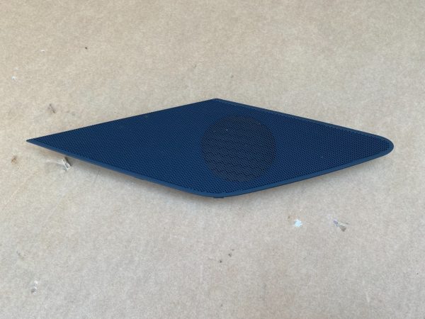 Capac difuzor plansa bord VW ID3 ID.3 10B858122 10B 858 122 - Dezmembrari Auto