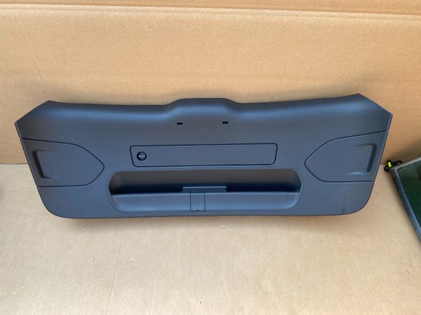 Capac haion Audi Q3 2012 8U0867979 8U0 867 979 - Dezmembrari Auto