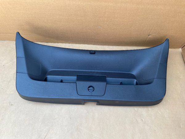 Capac haion VW Golf 7 2019 hatchback 5G6867605E 5G6 867 605 E - Dezmembrari Auto