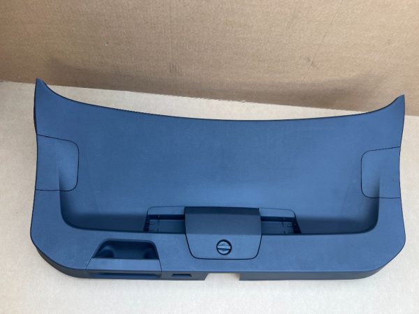 Capac haion VW Passat B8.5 variant R line din 2023 la 0 km - Dezmembrari Auto