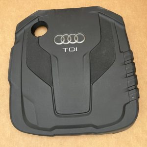 Capac motor 04L103925AL 04L 103 925 AL Audi A6 C7 facelift la 0 km - Dezmembrari Auto