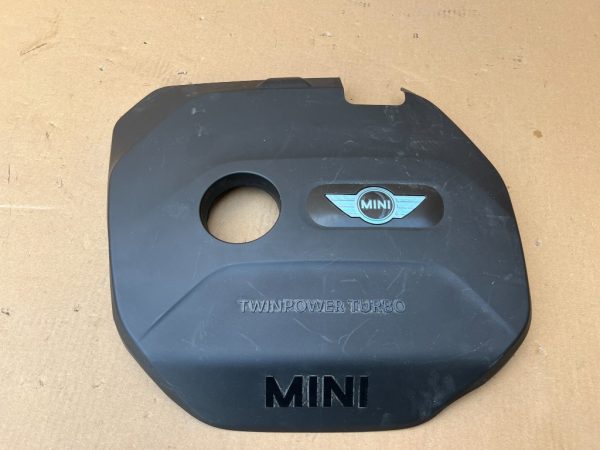Capac motor Mini Cooper F54 F57 F60 F55 F56 la 0 km 11128601635 8601635 - Dezmembrari Auto