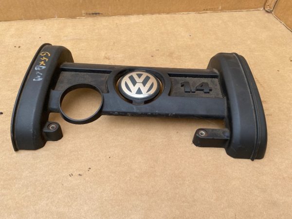 Capac motor VW Golf 5 plus 1.4i 036103925CC 036 103 925 CC 036103925CE 036 103 925 CE - Dezmembrari Auto
