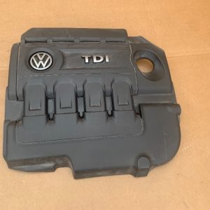 Capac motor VW Golf 7 Passat B8 Jetta Tiguan Touran Sharan 2.0 tdi 04l103954T 04l 103 954 T - Dezmembrari Auto