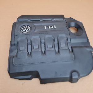 Capac motor VW Jetta 2016 2.0 tdi 04L103954T 04L 103 954 T la 0 km - Dezmembrari Auto