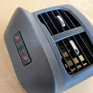 Capac spate cotiera cu grile aerisire si butoane incalzire bancheta Ford Mondeo 5 MK5 2018 - Dezmembrari Auto
