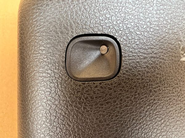 Capac spate cotiera cu grile aerisire si butoane incalzire bancheta Ford Mondeo 5 MK5 2018 - Dezmembrari Auto - imagine 2