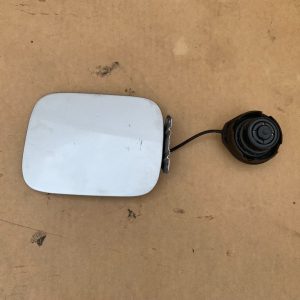 Capac usita rezervor cu buson VW Caddy 2005 2006 2007 2008 2009 2K0809905B 2K0 809 905 B - Dezmembrari Auto