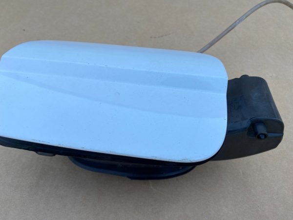 Capac usita rezervor modelul cu adblue Audi A6 C7 2016 4G0809906A 4G0 809 906 A la 0 km - Dezmembrari Auto
