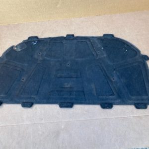 Capitonaj pasla capota Audi A4 B8 2009 - Dezmembrari Auto