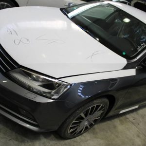 Bara fata completa cu spalatoare faruri, proiectoare, senzori parcare VW Jetta facelift - Dezmembrari Auto