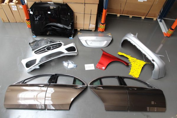 Capota portbagaj Mercedes C Class W205 A2057500075 argintiu iridiu 9775 - Dezmembrari Auto