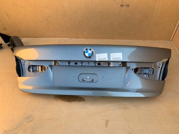Capota spate portbagaj BMW Seria 7 2017 G12 - Dezmembrari Auto