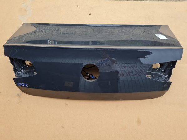 Capota spate VW Passat B8 limuzina - Dezmembrari Auto