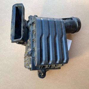 Carcasa filtru aer Audi A3 8Y 1.5 tsi 5Q0129601BB 5Q0 129 601 BB - Dezmembrari Auto