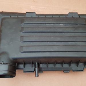 Carcasa filtru aer VW Golf 7 1.4 tsi 04E129611G 04E 129 611 G - Dezmembrari Auto