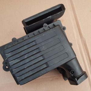 Carcasa filtru aer VW Golf 7 1.6 tdi 5Q0129607S 5Q0 129 607 S - Dezmembrari Auto