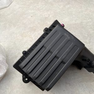Carcasa filtru aer VW Golf 7 1.6 tdi CLH 5Q0129607S 5Q0 129 607 S - Dezmembrari Auto