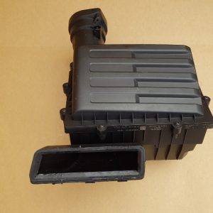 Carcasa filtru aer VW Golf 7 2.0 tdi 5Q0129607AA 5Q0 129 607 AA - Dezmembrari Auto