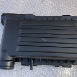 Carcasa filtru aer VW Passat B8 1.4 tsi CZE CZEA 04E129611E 04E 129 611 E - Dezmembrari Auto