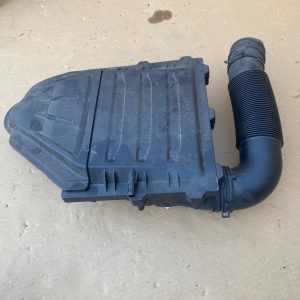 Carcasa filtru aer VW T-Cross 1.0 tsi 04C129601M 04C 129 601 M - Dezmembrari Auto