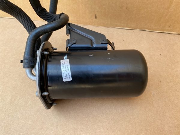 Carcasa filtru motorina VW Golf 7 2016 5Q0127399BC 5Q0 127 399 BC la 0 km - Dezmembrari Auto