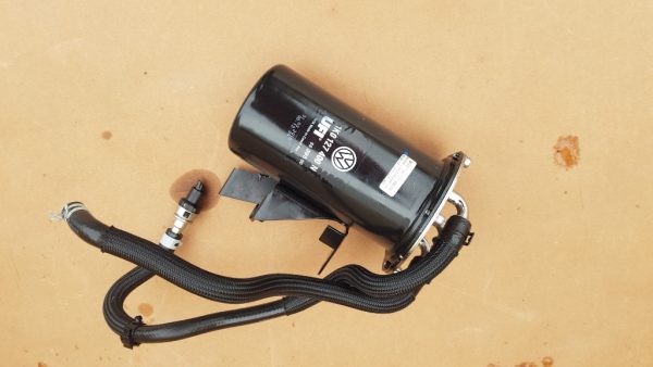 Carcasa filtru motorina VW Jetta 2016 1K0127400N 1K0 127 400 N - Dezmembrari Auto