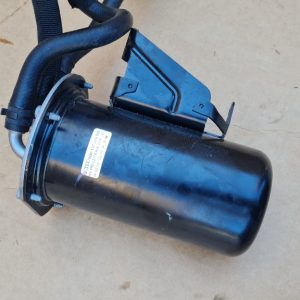 Carcasa filtru motorina VW Passat B8 2.0 tdi 5Q0127399CD 5Q0 127 399 CD - Dezmembrari Auto