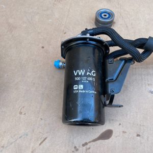 Carcasa filtru motorina VW Passat B8 2.0 tdi 5Q0127400S 5Q0 127 400 S 5WA127399Q 5WA 127 399 Q la 0 km - Dezmembrari Auto