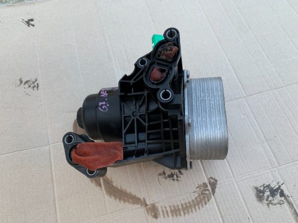 Carcasa filtru ulei cu termoflot VW Golf 7 2.0 tdi 03N117021 03N115389A la 0 km - Dezmembrari Auto - imagine 2
