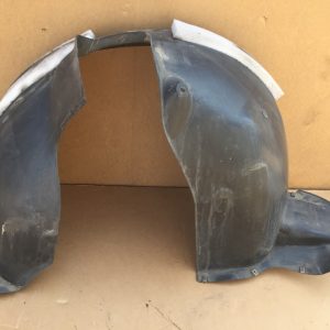 Carenaj aparatori noroi dreapta fata VW Tiguan 2015 5N0 805 911 C 5N0805911C - Dezmembrari Auto