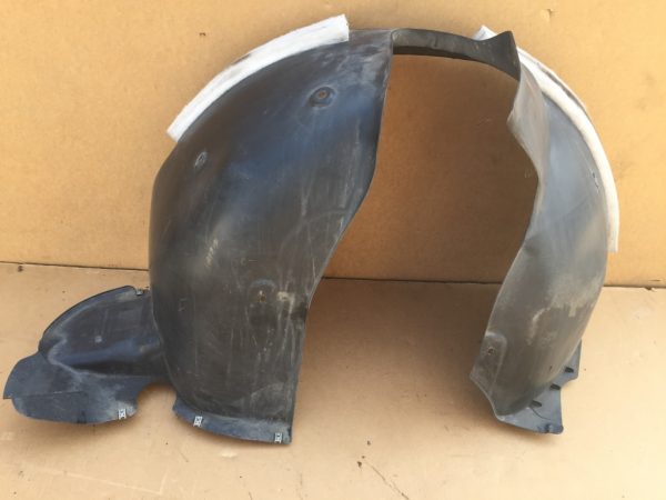Carenaj  aparatori noroi stanga fata VW Tiguan 2015 5N0 805 912 C 5N0805912C - Dezmembrari Auto