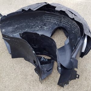Carenaj roata dreapta fata VW Golf 7 5G0805912S 5G0805978 - Dezmembrari Auto