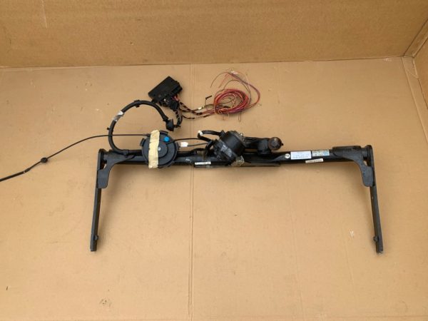 Carlig remorcare cu instalatie si modul VW Golf 7 2015 - Dezmembrari Auto