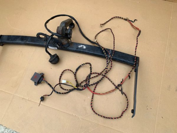 Carlig remorcare cu instalatie si modul VW Passat B6 combi - Dezmembrari Auto - imagine 3