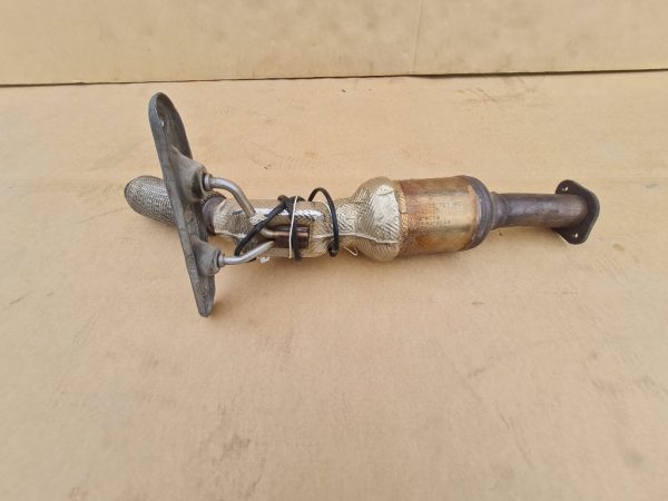 Catalizator VW Passat B8 1.4 tsi 5Q0131701AC 5Q0 131 701 AC - Dezmembrari Auto