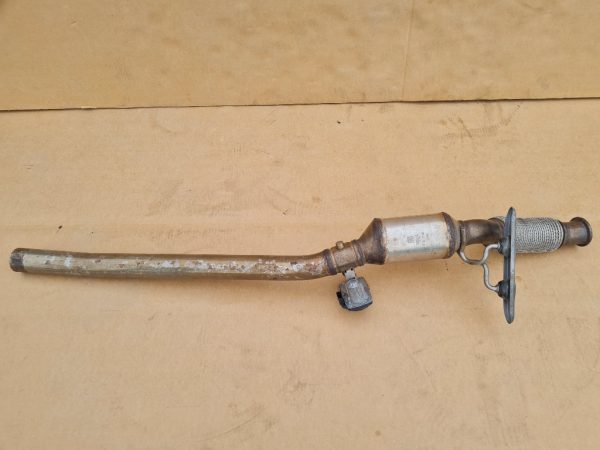 Catalizator VW Passat B8 2.0 tdi 3Q0131701B 3Q0 131 701 B - Dezmembrari Auto