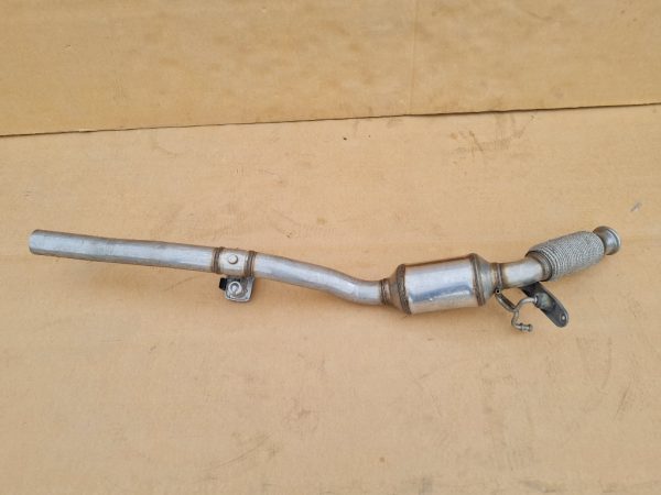 Catalizator VW Passat B8 2.0 tdi 3Q0131701F 3Q0 131 701 F - Dezmembrari Auto