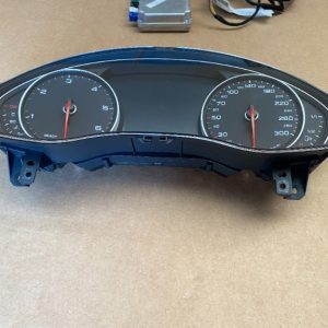 Ceasuri bord Audi A6 C7 2016 4G8920934R 4G8 920 934 R la 0 km - Dezmembrari Auto