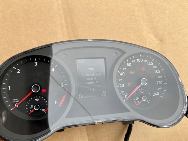 Ceasuri bord COLOR 3D VW Jetta 2017 2.0 tdi 5C6920886B, 5C6 920 886 B - Dezmembrari Auto - imagine 2