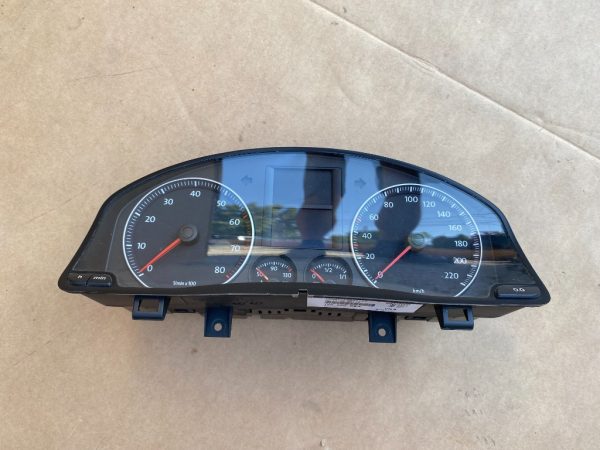 Ceasuri bord VW Golf 5 plus benzina 1K0920863 1K0 920 863 - Dezmembrari Auto