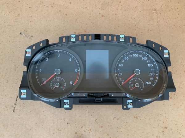Ceasuri bord VW Golf 7 2016 1.6 tdi 5G1920641A 5G1 920 641 A la 0 km - Dezmembrari Auto