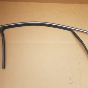 Cheder cromat dreapta fata VW Passat B8 3G0837432N 3G0 837 432 N - Dezmembrari Auto